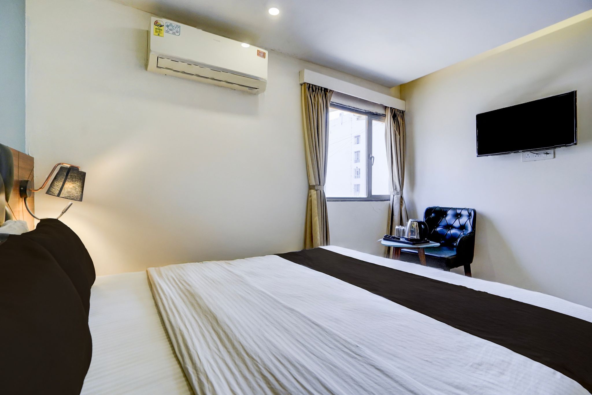 Super Townhouse Vadodara Railway Junction Formerly Hotel Unique CLASSIC 13