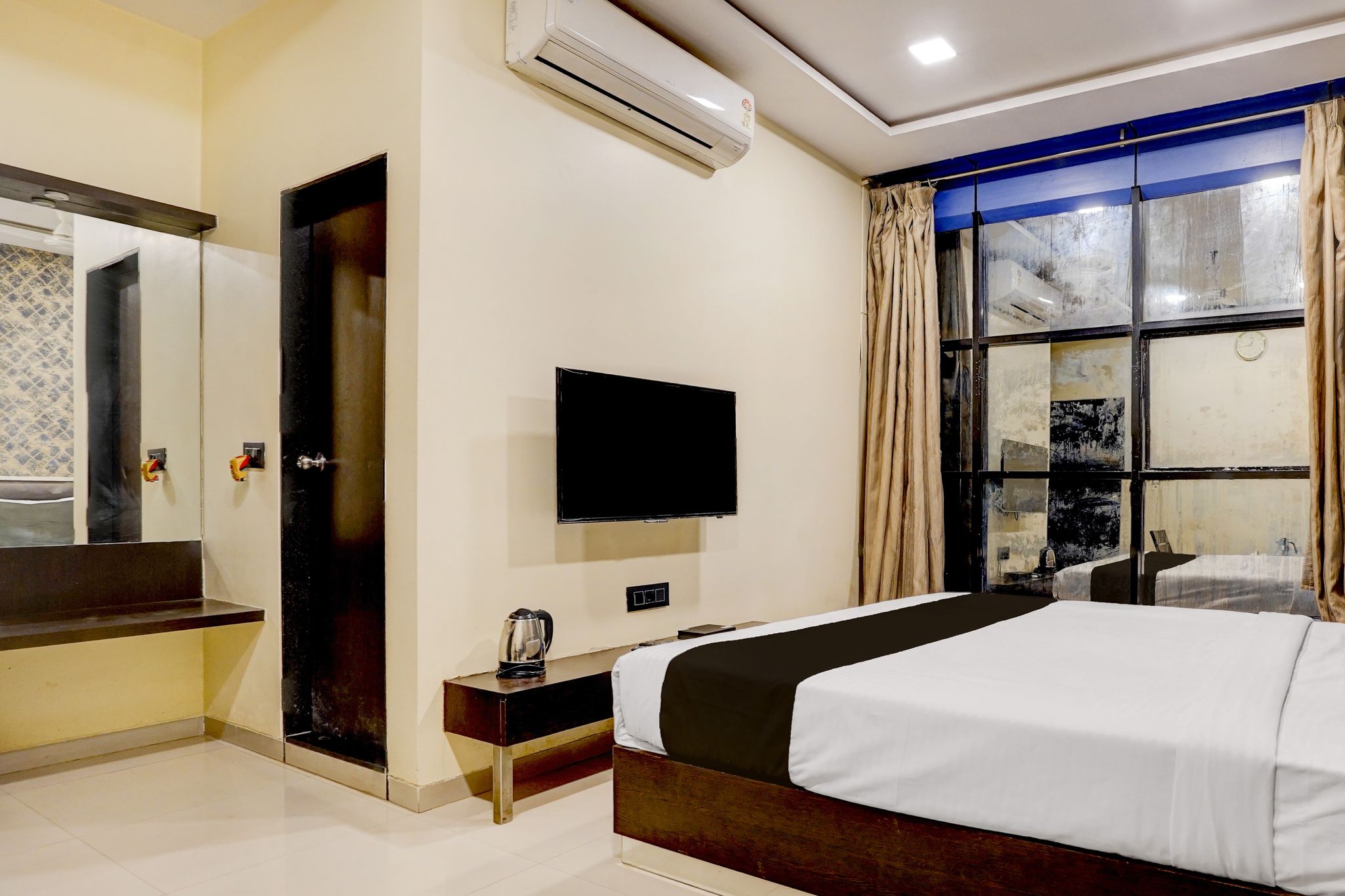 Collection O Vyara Railway Station Formerly Crystal Guest House CLASSIC 5