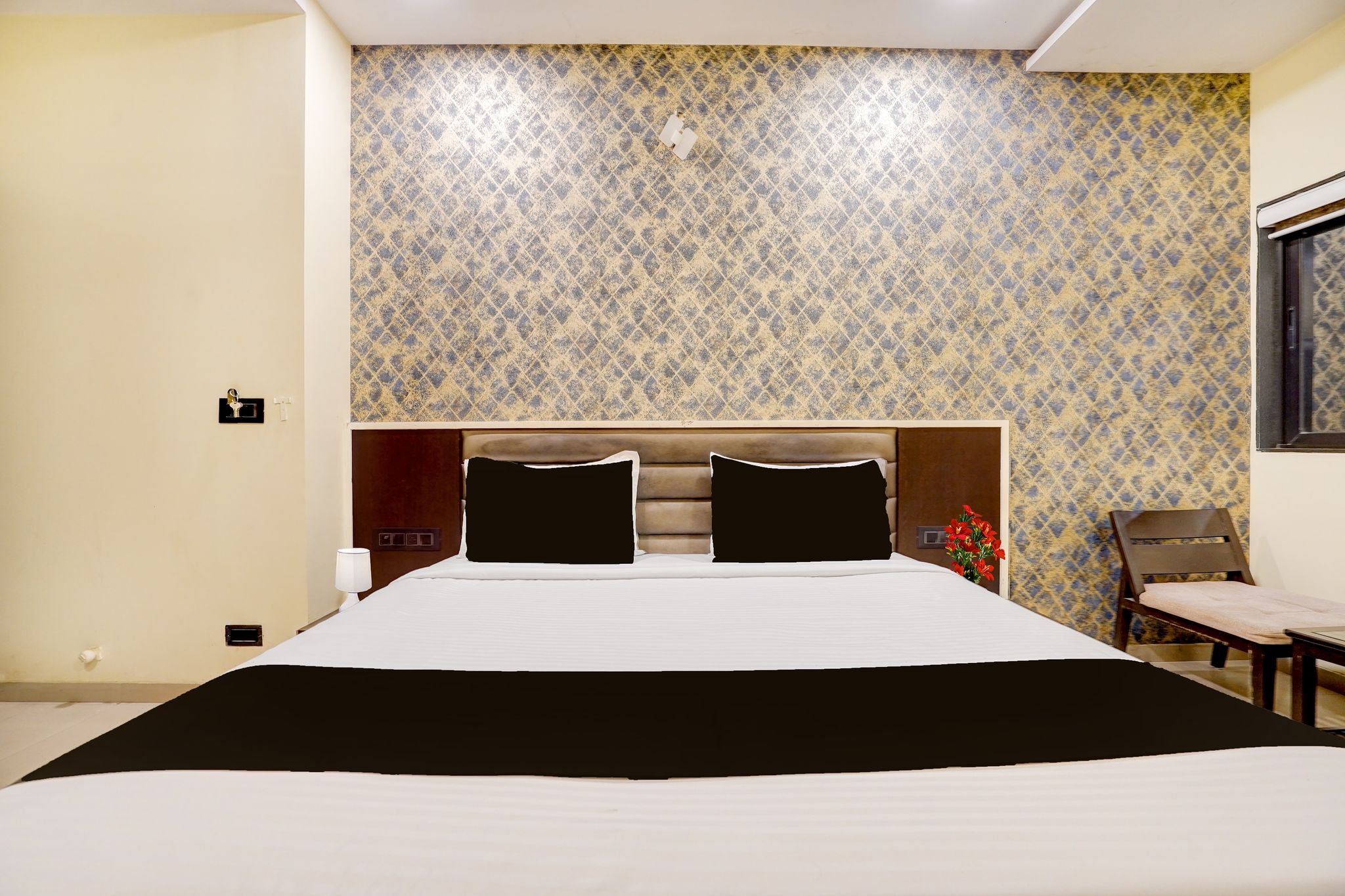 Collection O Vyara Railway Station Formerly Crystal Guest House CLASSIC 13