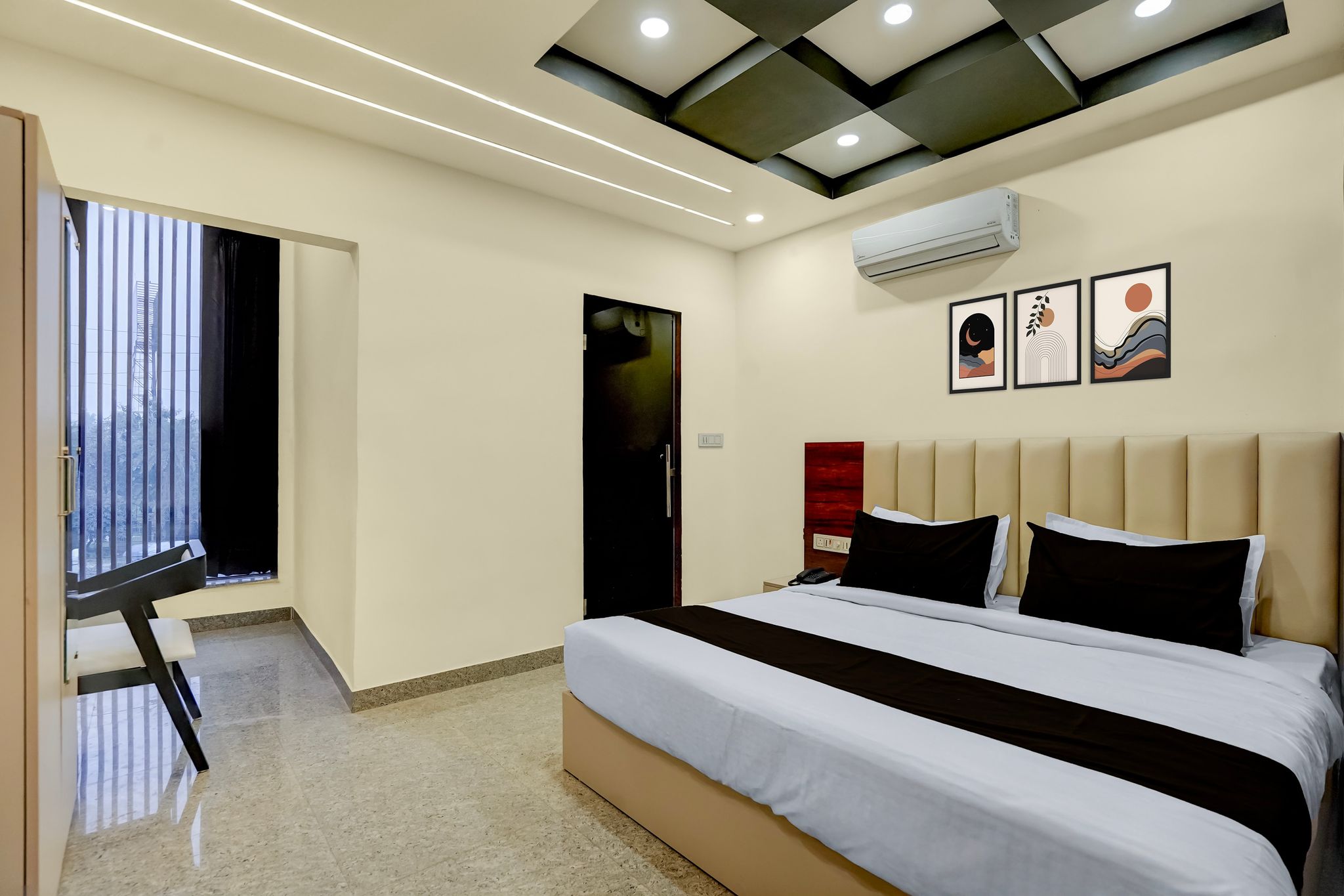 Super Townhouse Subharti University Meerut Formerly Hotel Celebration CLASSIC 9