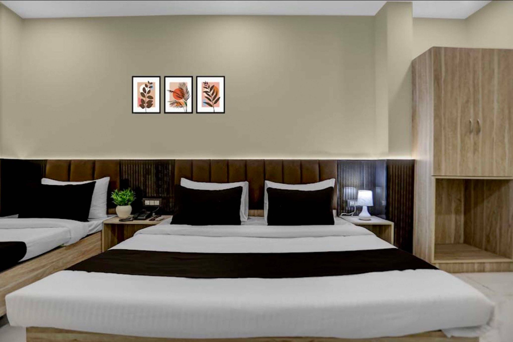 Super Townhouse Oak Kaal Bhairav Temple Varanasi CLASSIC 14