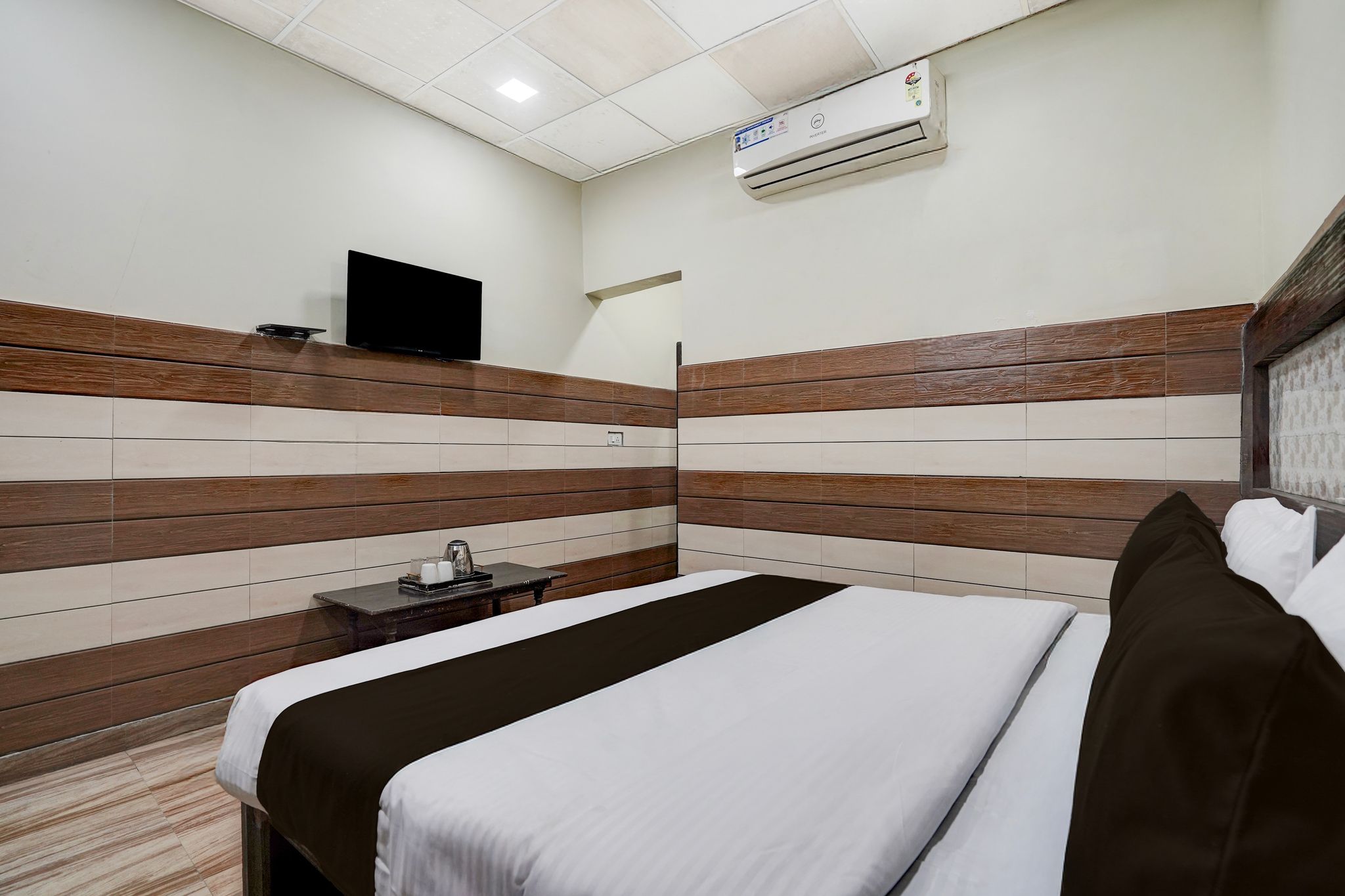 Hotel O Mathura Janam Bhumi Link Road Classic 5