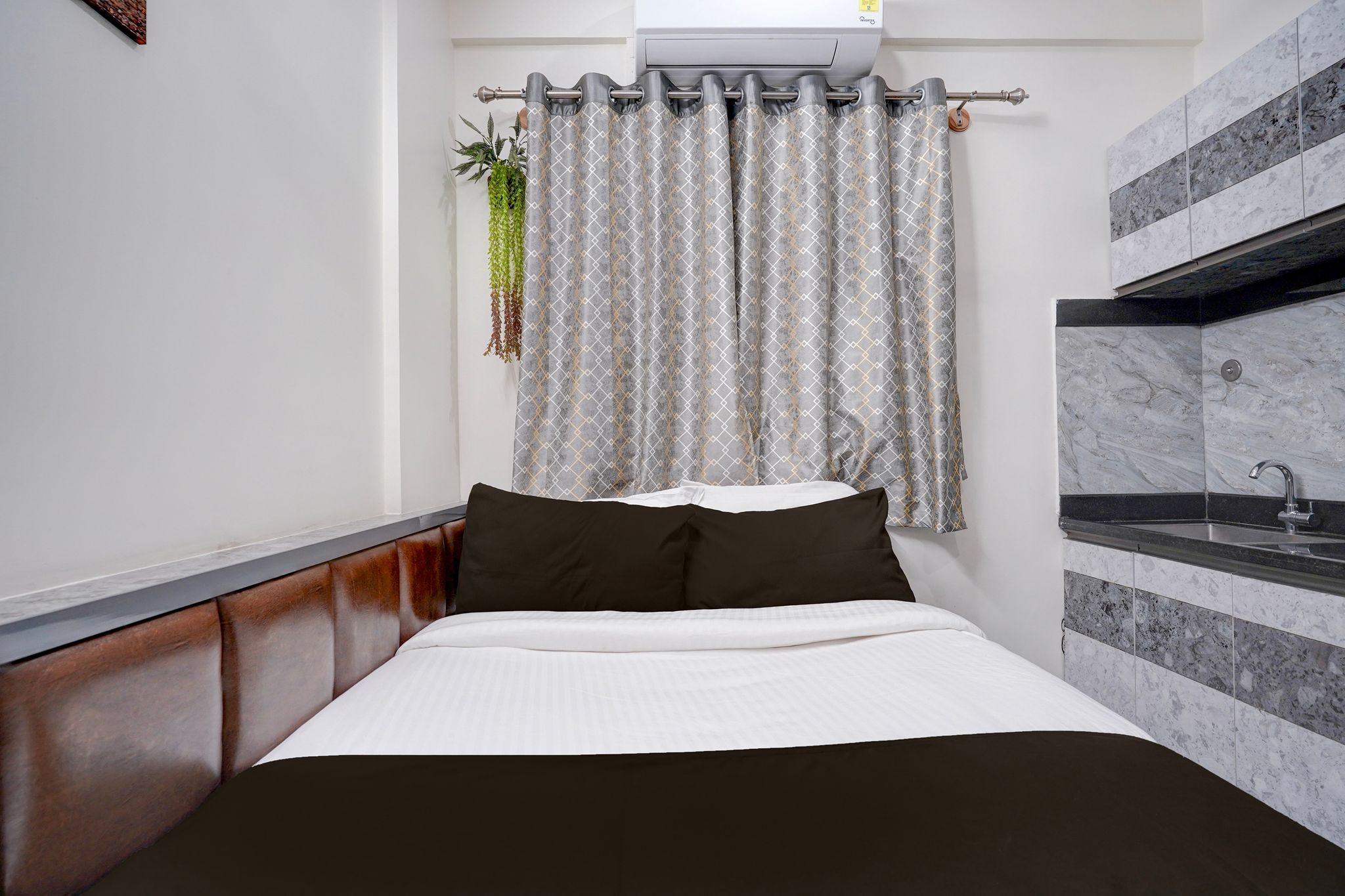 Townhouse Koramangala Road Complex Formerly Parkash Tower CLASSIC 9