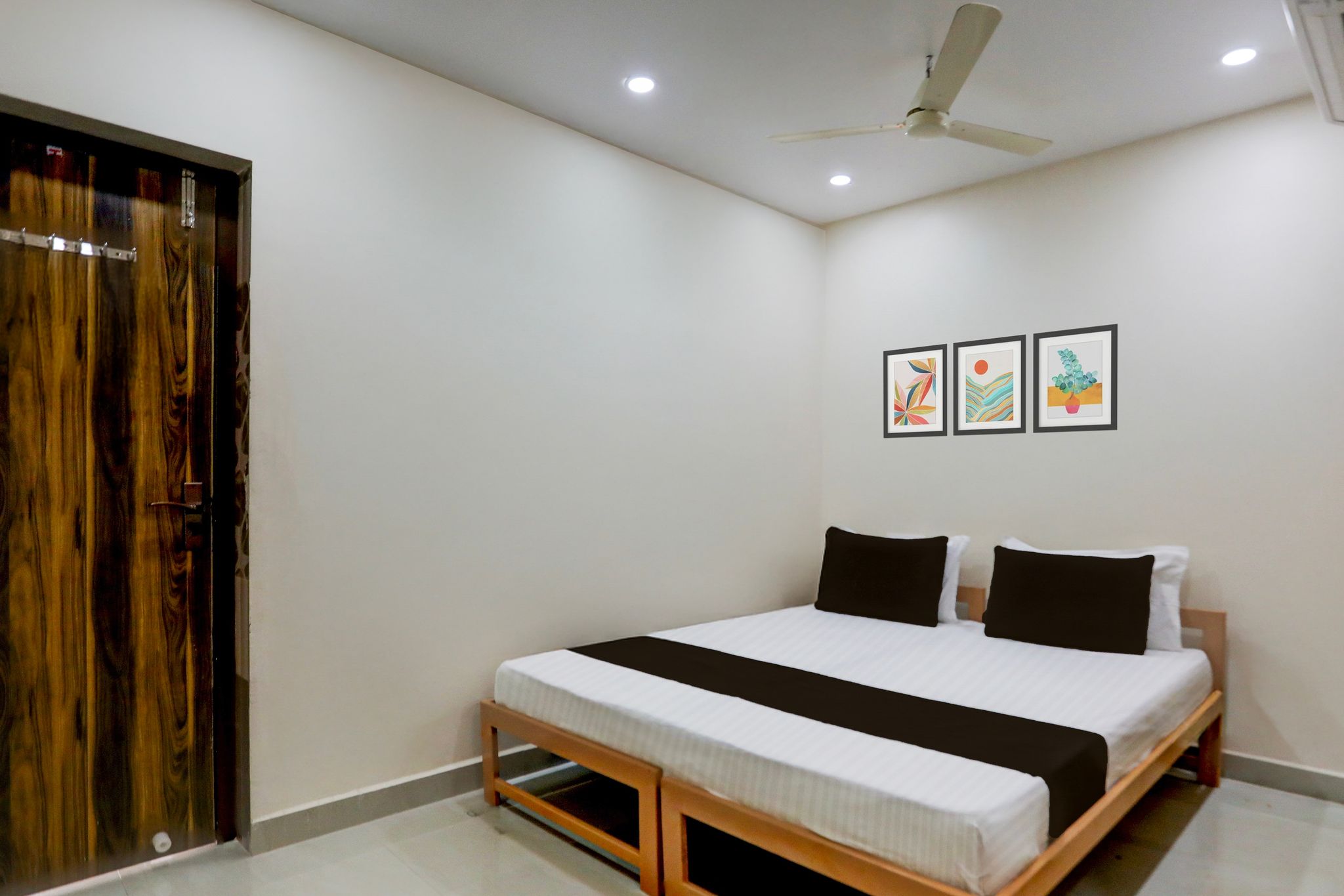 Super  Hotel O Kadapa Bypass Road Formerly Sri Vasavee Grand Classic