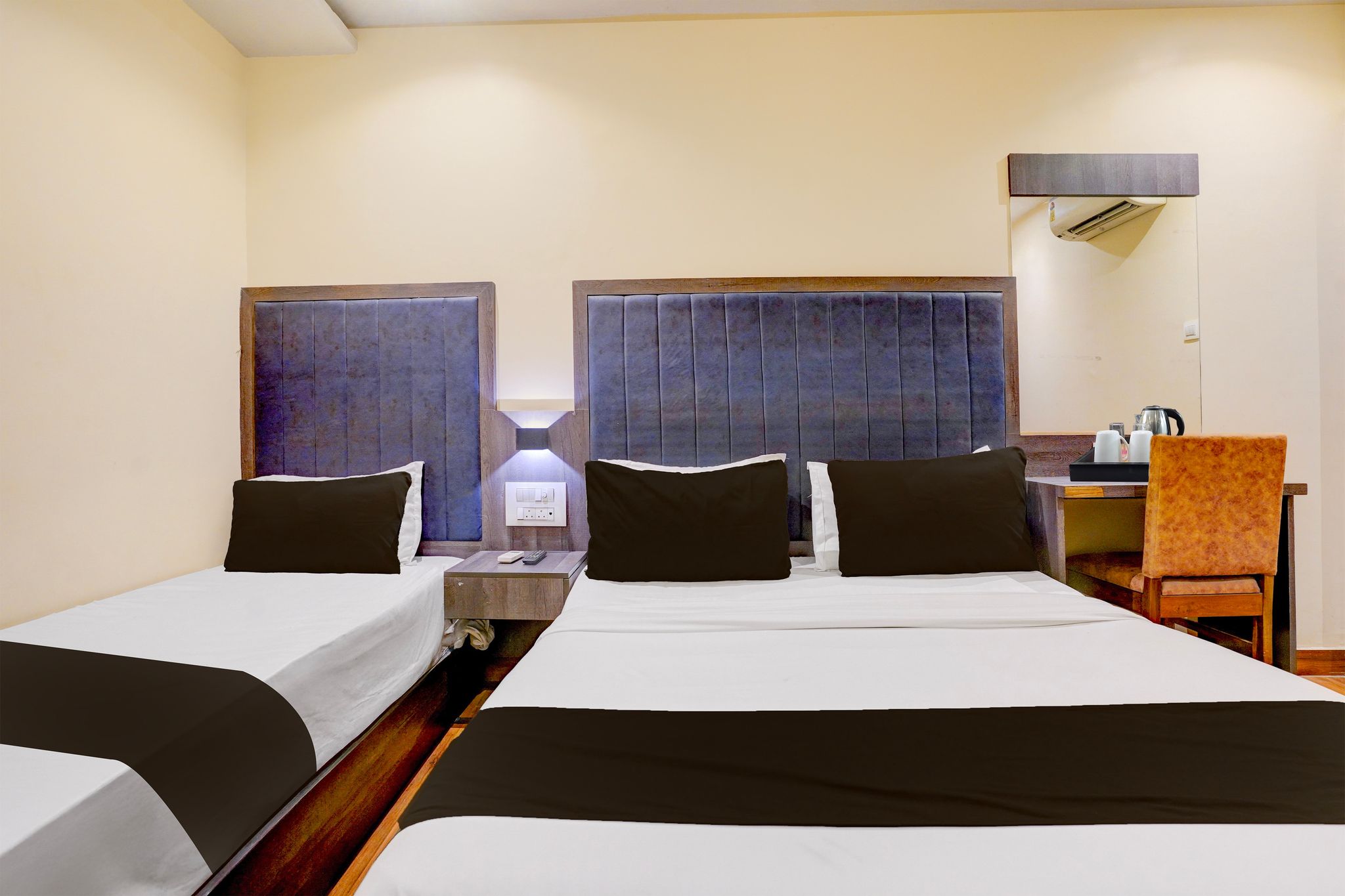 Super Townhouse LBS Road BKC Formerly Royal Palace Classic 14