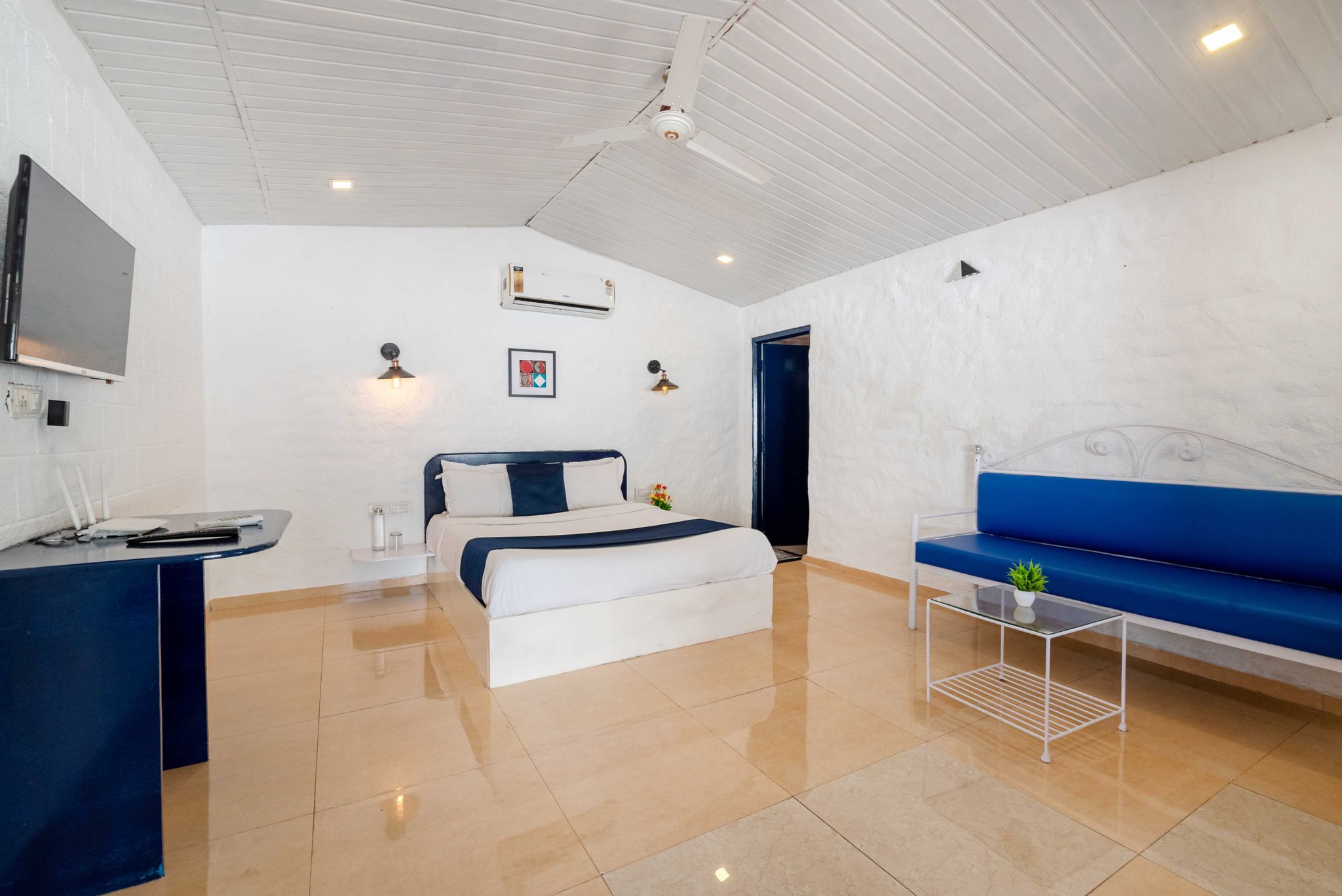 Palette Santorini Cabins by CheckIn | Cottages | Pool | Mountain View | Lonavala Premium Room 4