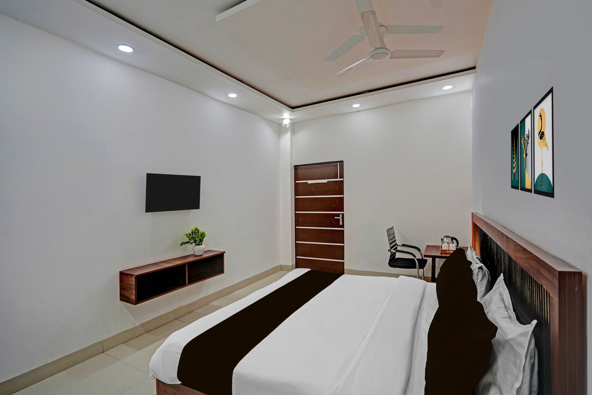 Super Hotel O Sector 110 Noida Formerly Luv Kush Tower Bhangel Classic 3