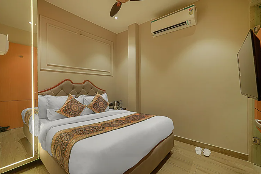 Hotel Sign Inn - Few Steps from Golden Temple Standard Queen Room 4