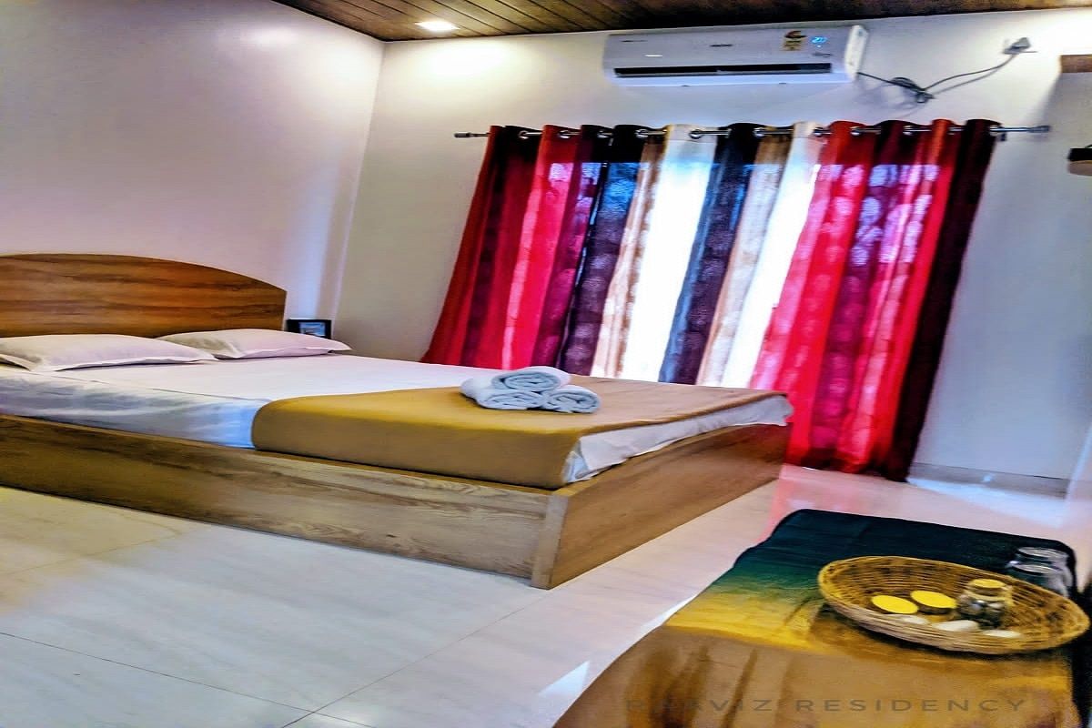 Raaviz Residency