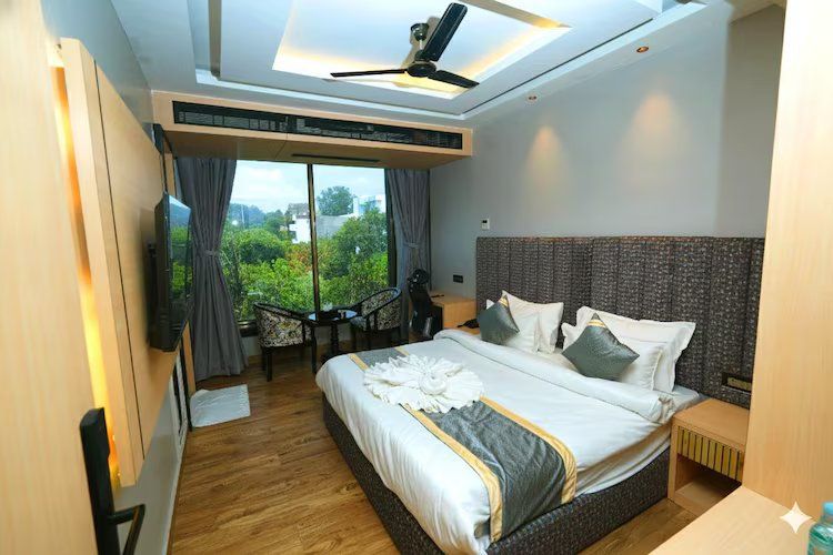 Hotel Majash Dreams Standard King Bed Room