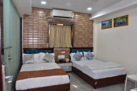 Hotel Aarti Residency Double Bed Room 3