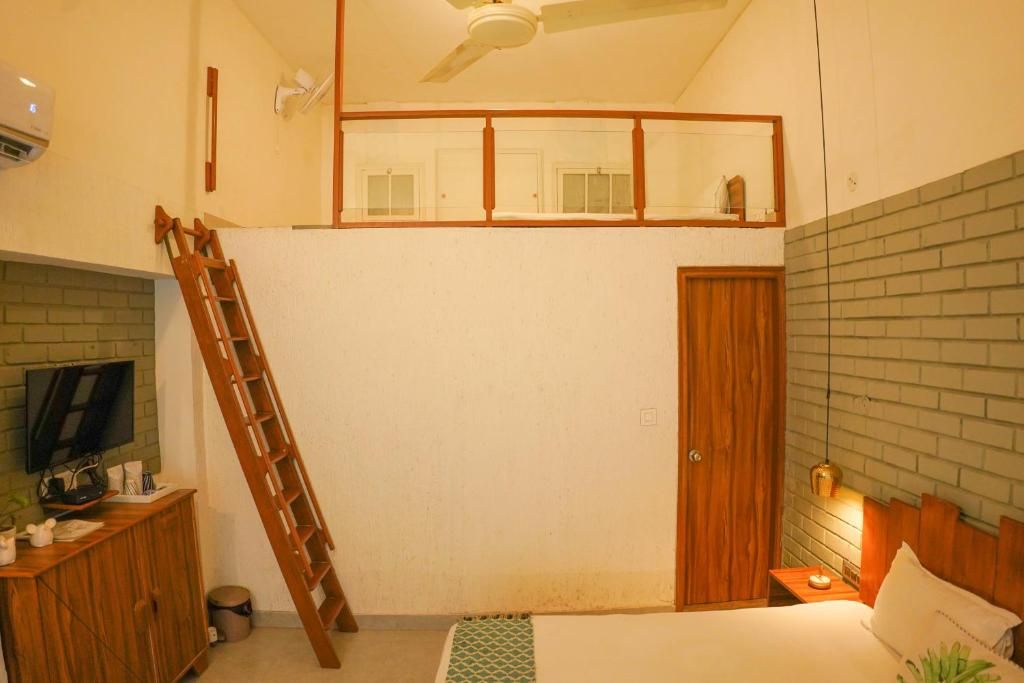 The Bougainvillea Bed & Breakfast Deluxe Double Room 5