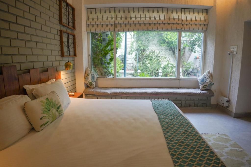 The Bougainvillea Bed & Breakfast Deluxe Double Room 10