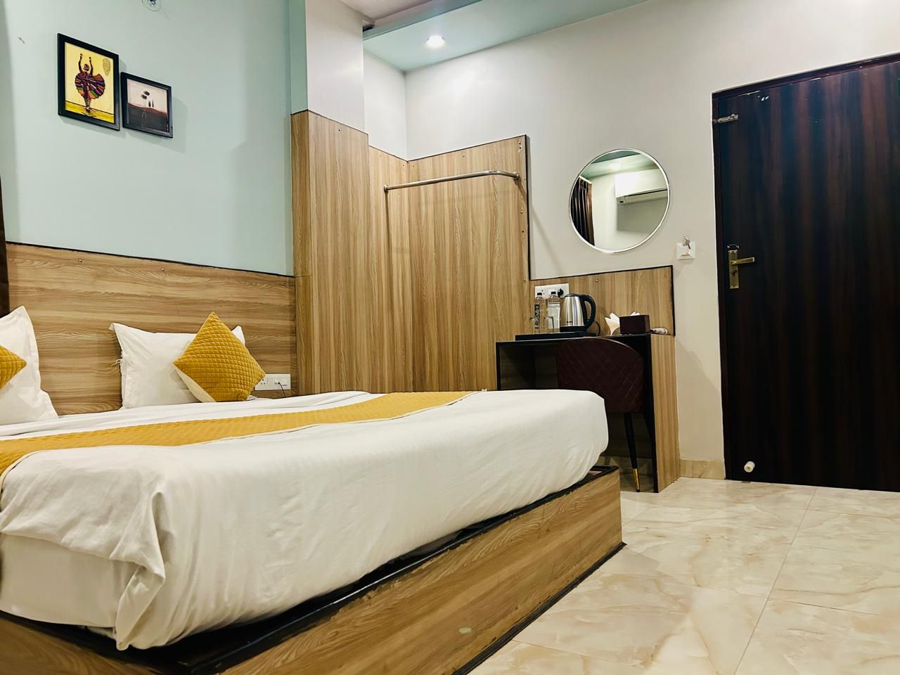 Hotel Raaso Inn Deluxe Room