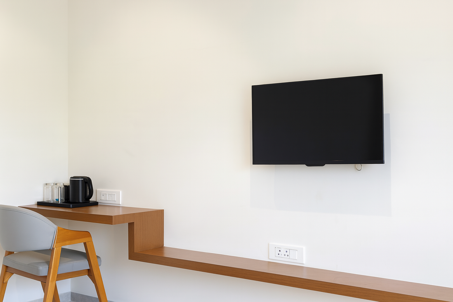 Lavender Hotels With Swimming Pool - Statue Of Unity Deluxe Room 24