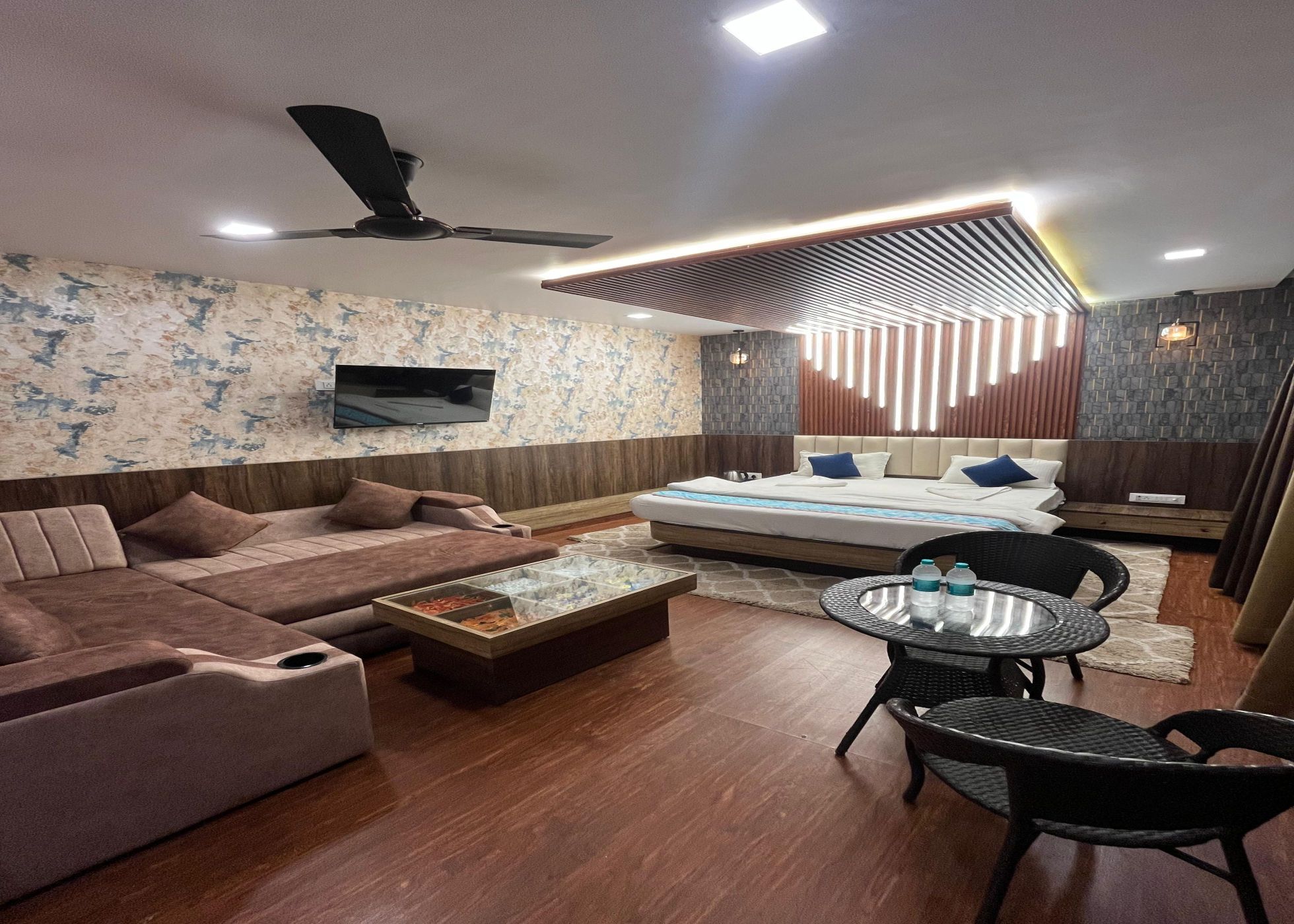  Suite Room With River View Room