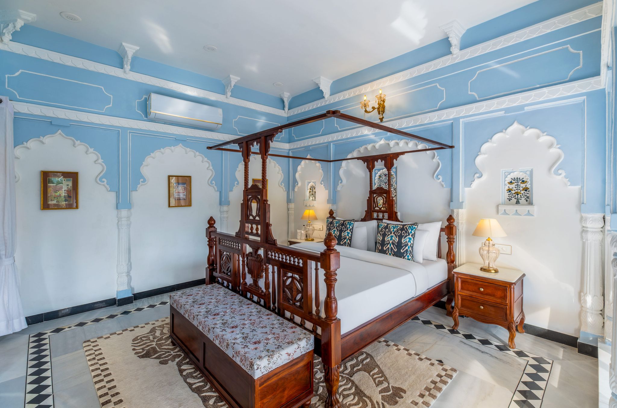 Heritage Suite With Jacuzzi