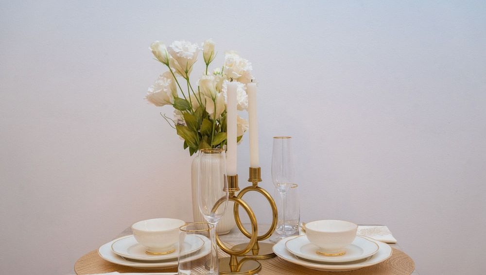 Modern & Stylish Studio in JVT
