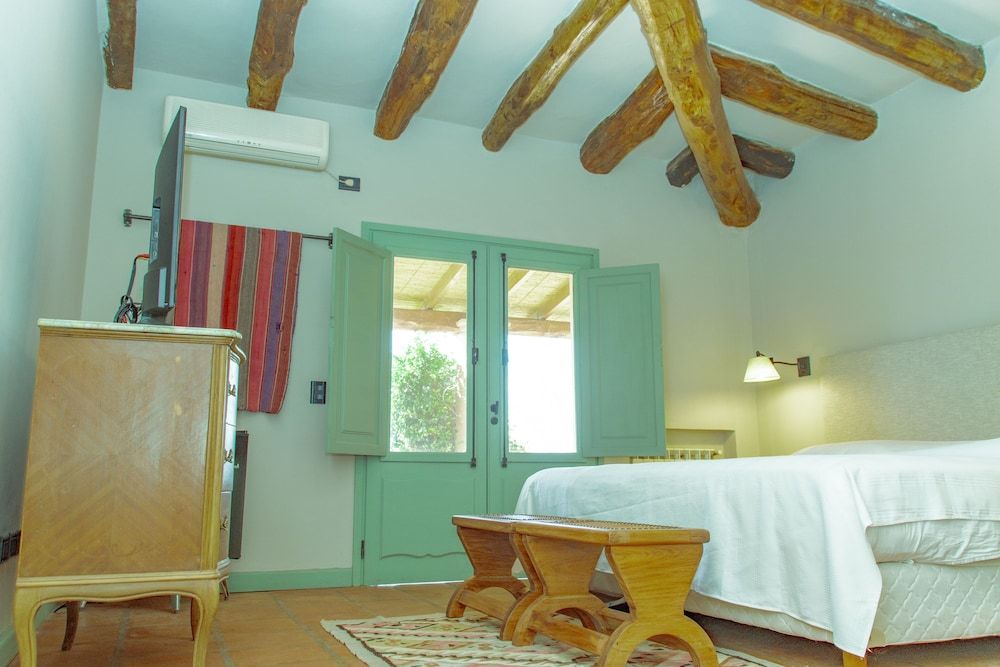 El Porvenir Wine Lodge Classic Room 4