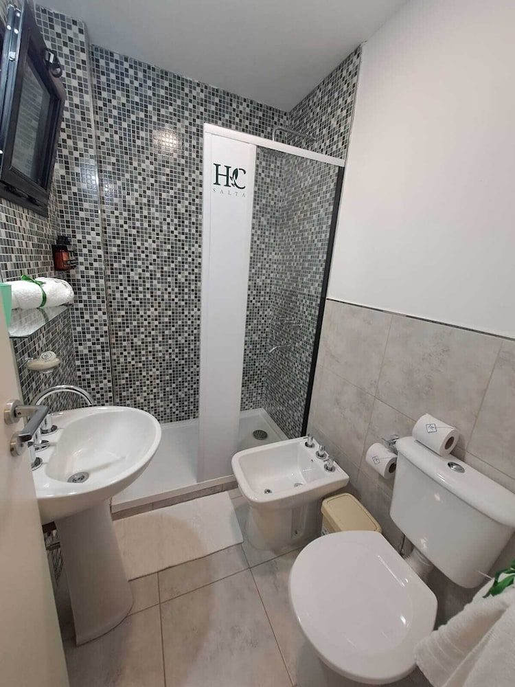 Hotel Caseros Salta Quadruple Room 5