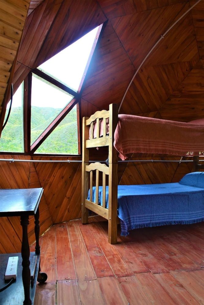 Domos Andinos HostCamp Domo Fenix 8