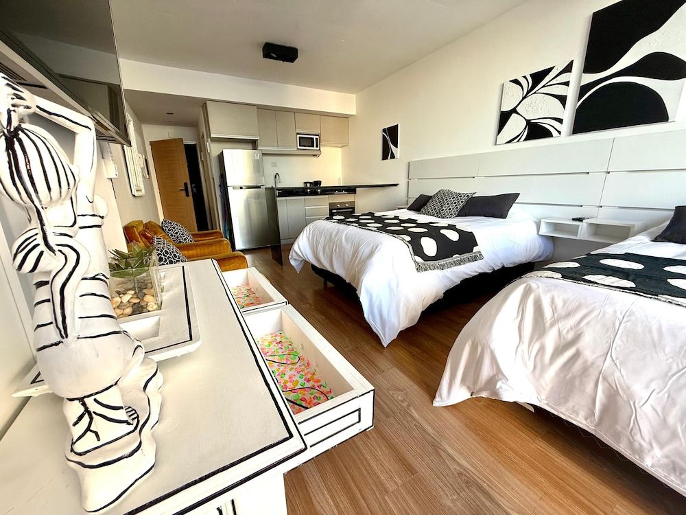 Design Quadruple Room