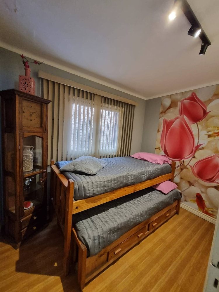 Apartment, 2 Bedrooms, Smoking