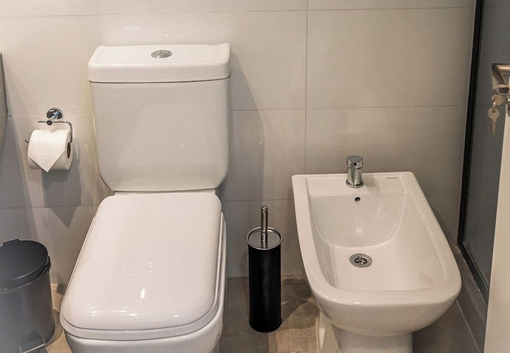 RentUp Suites Salta Triple Room 23