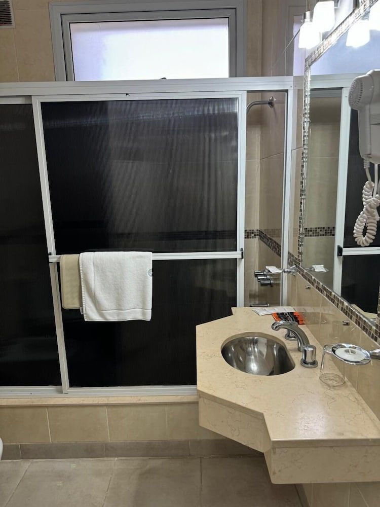 Intersur Independencia Classic Double Room 4