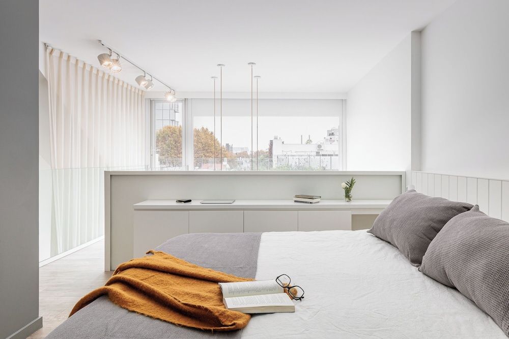Duplex (303)