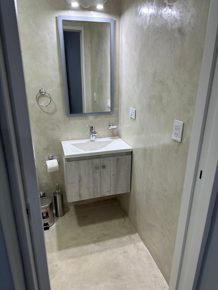 Gugasuites Deluxe Double or Twin Room, Garden View 13