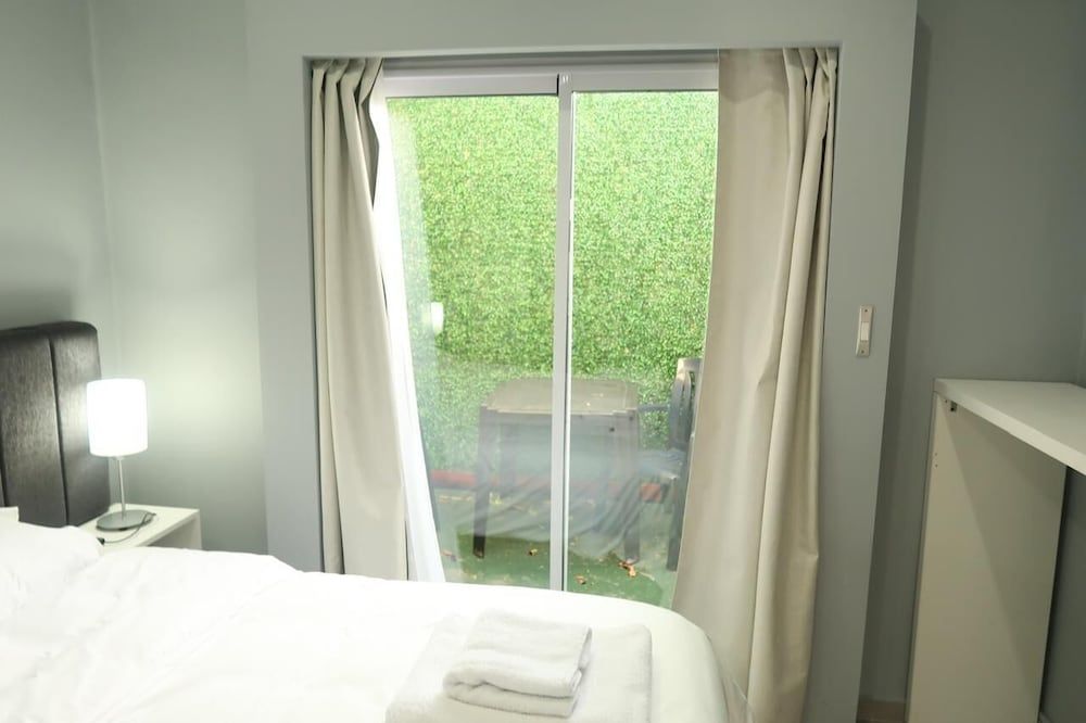 Gugasuites Deluxe Double or Twin Room, Garden View 14