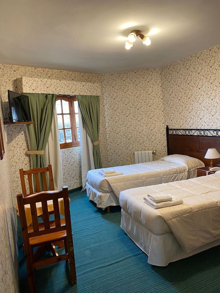 Basic Twin Room