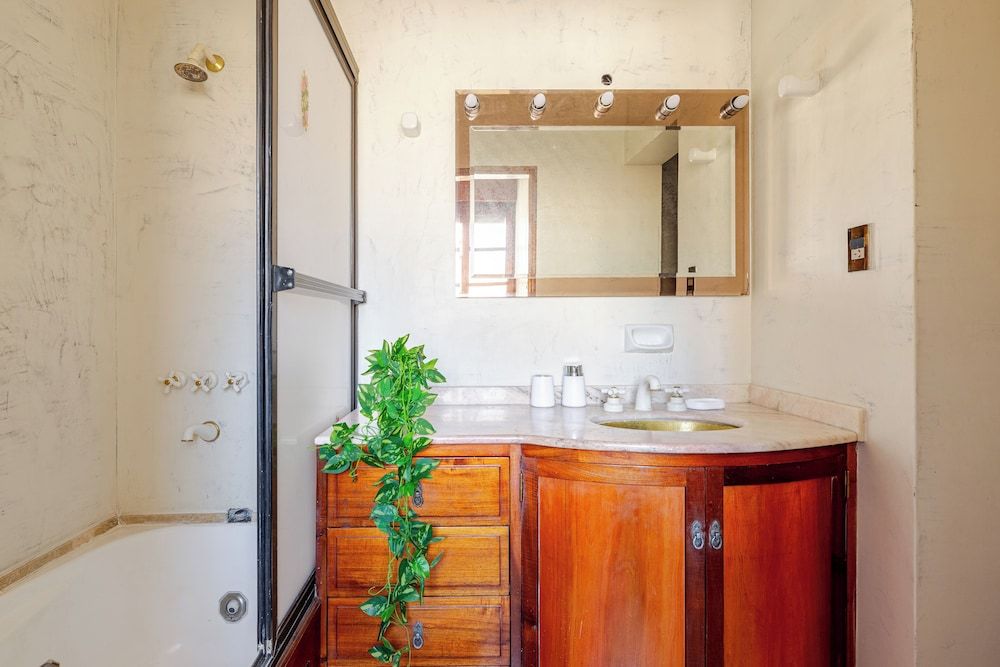 FLIPHAUS Wine Country Erlich Villa 11