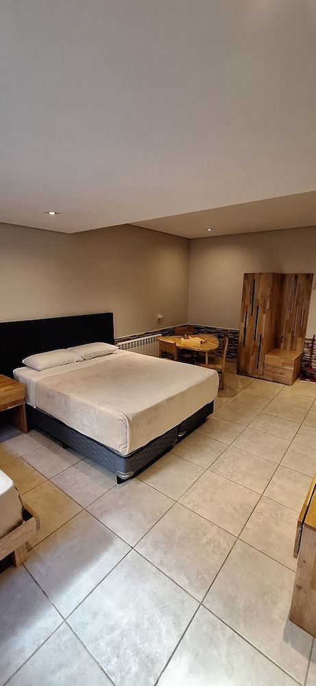 Room, Courtyard View