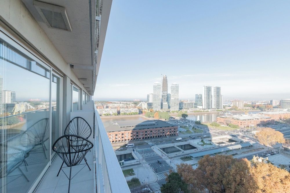 MOT Azopardo 700 Family Apartment, Balcony, River View 6