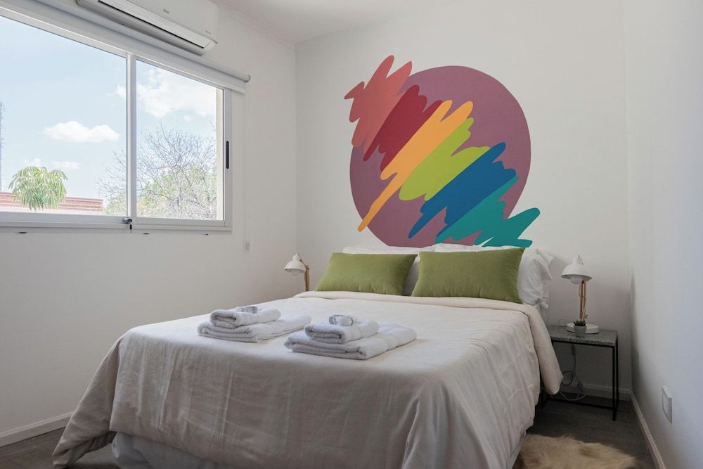 FLIPHAUS SohoVibes Townhome (C) 2