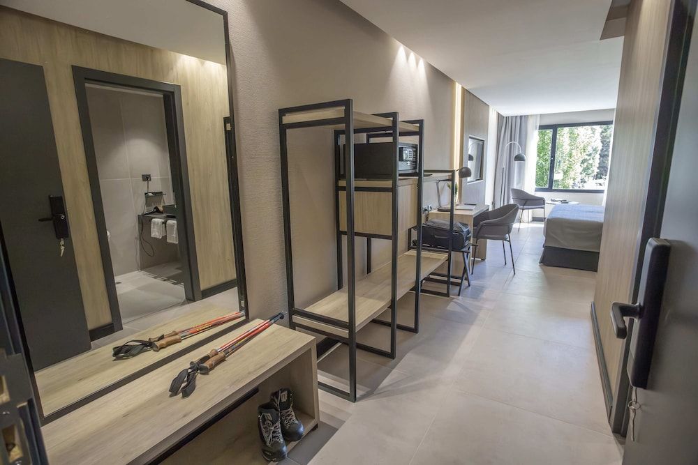 MABRA SUITES Deluxe Double or Twin Room, Non Smoking, Balcony 17