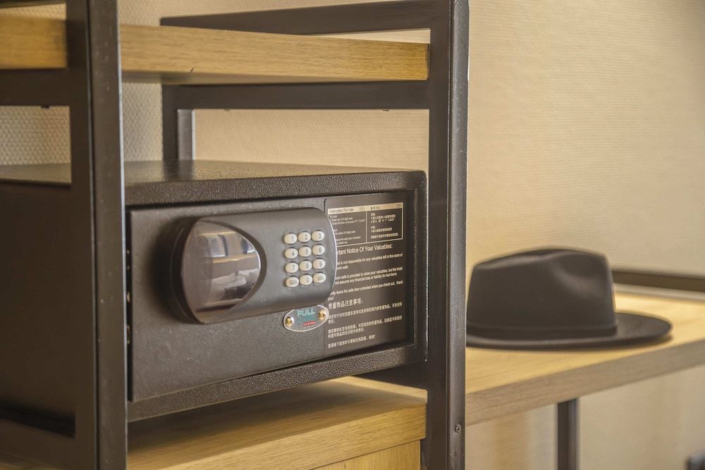 MABRA SUITES Deluxe Double or Twin Room, Non Smoking, Balcony 21