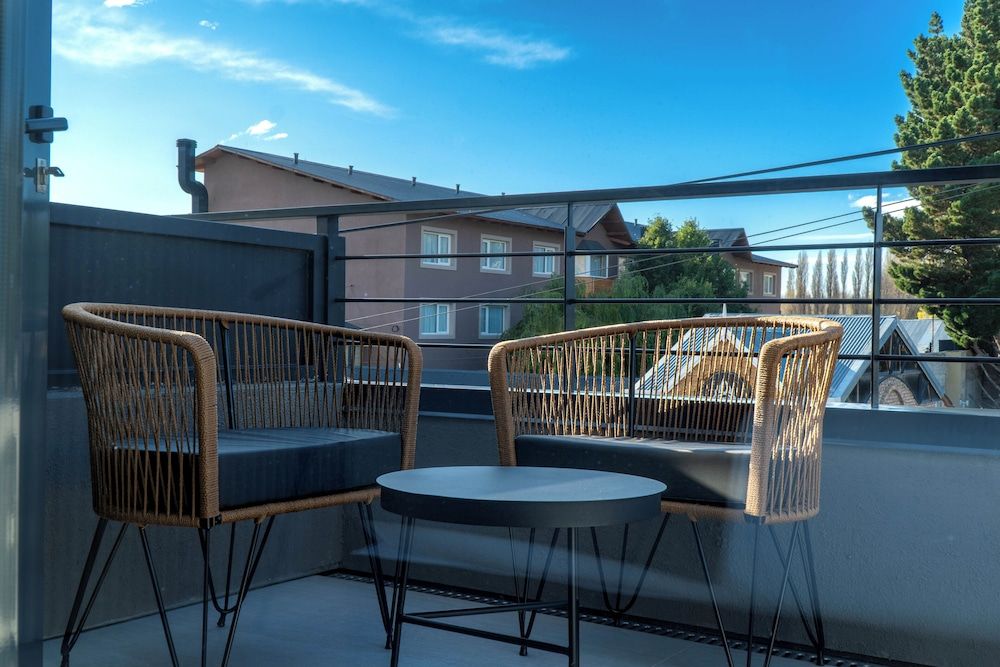 MABRA SUITES Deluxe Triple Room, Non Smoking, Balcony 7