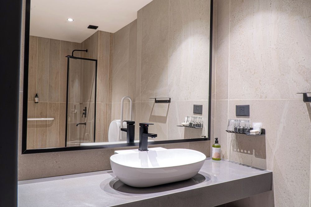 MABRA SUITES Deluxe Triple Room, Non Smoking, Balcony 11