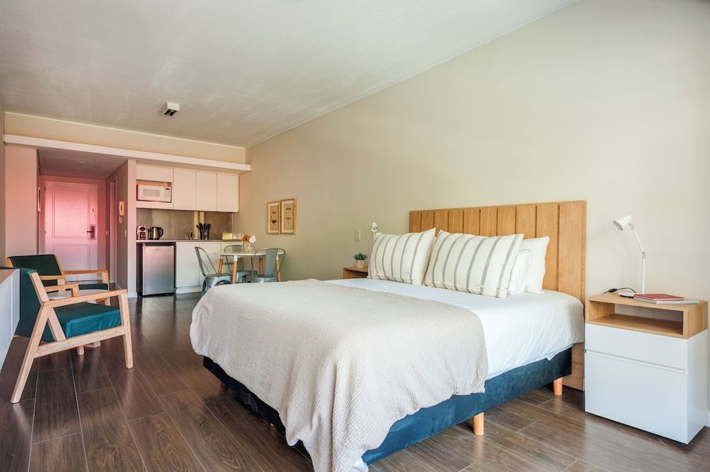 Comfort Studio, City View
