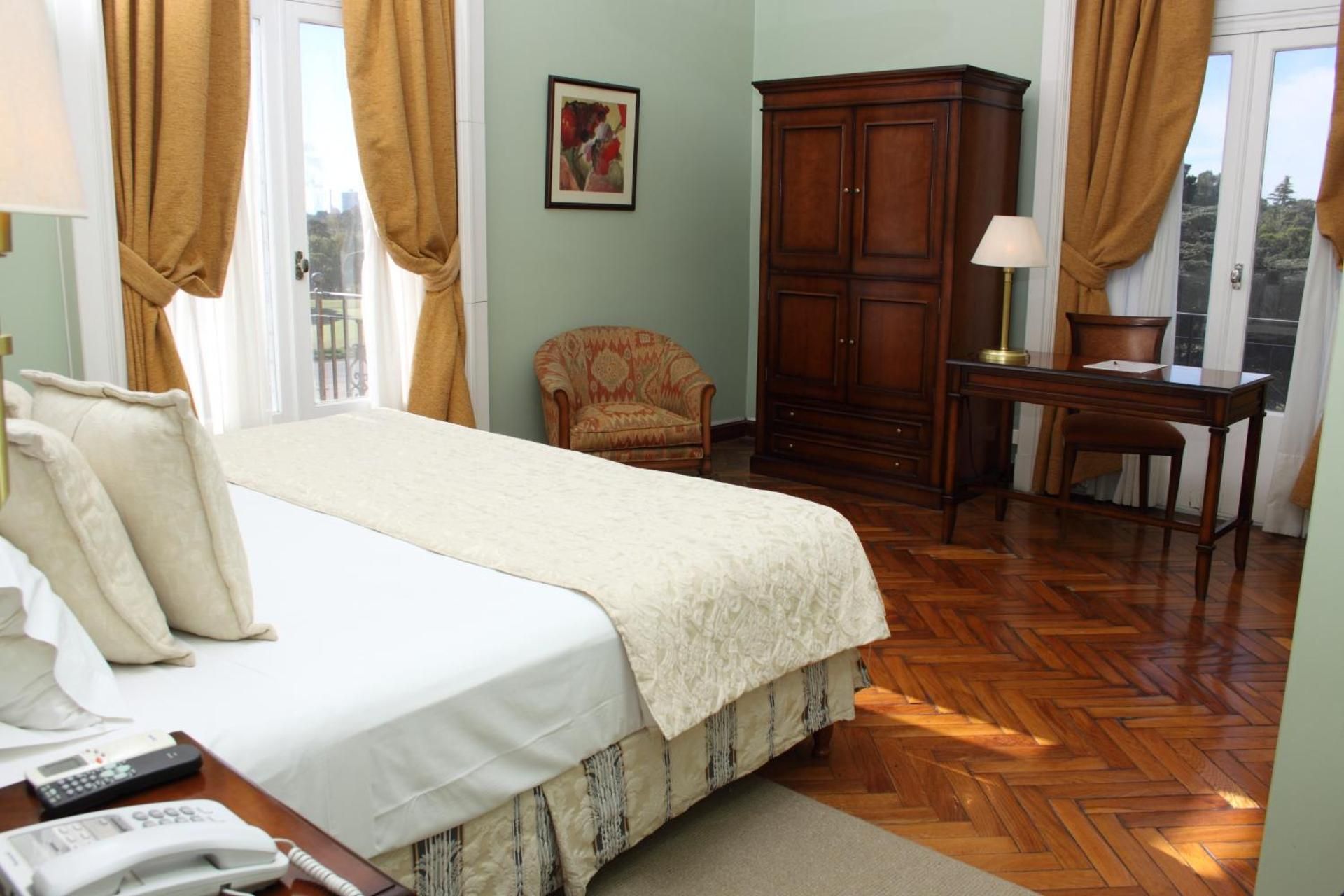 Deluxe Double Room with Bath