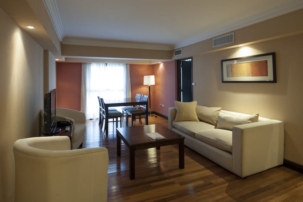 Premium Tower Suites Suite 13