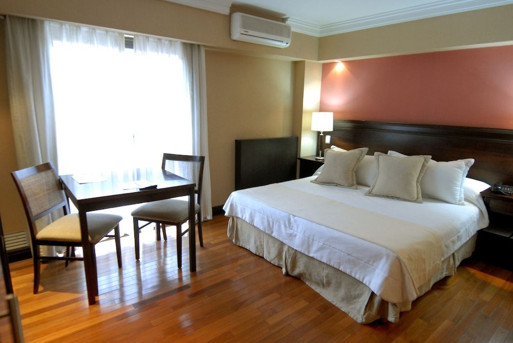 Premium Tower Suites Executive Room 5