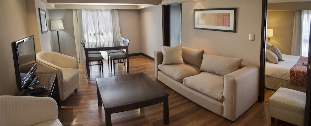 Premium Tower Suites Suite 11