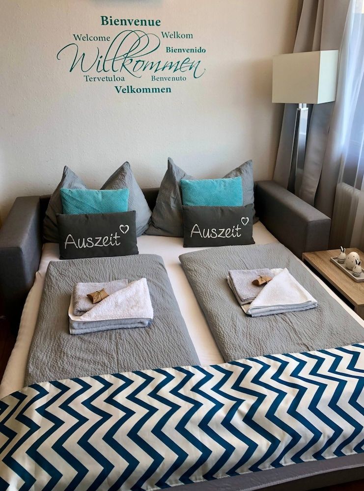 Apartment, 1 Bedroom, Smoking, Mountain View