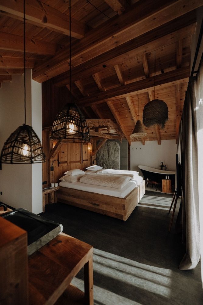 Luxury Chalet, 5 Bedrooms, Jetted Tub