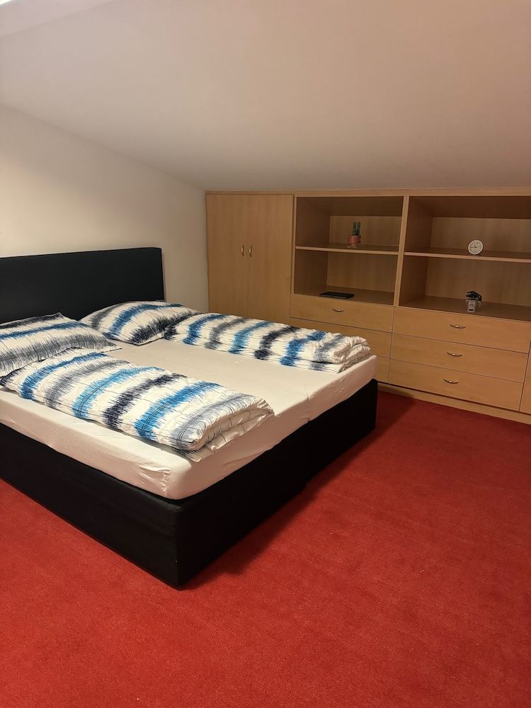 House, 2 Bedrooms, Terrace