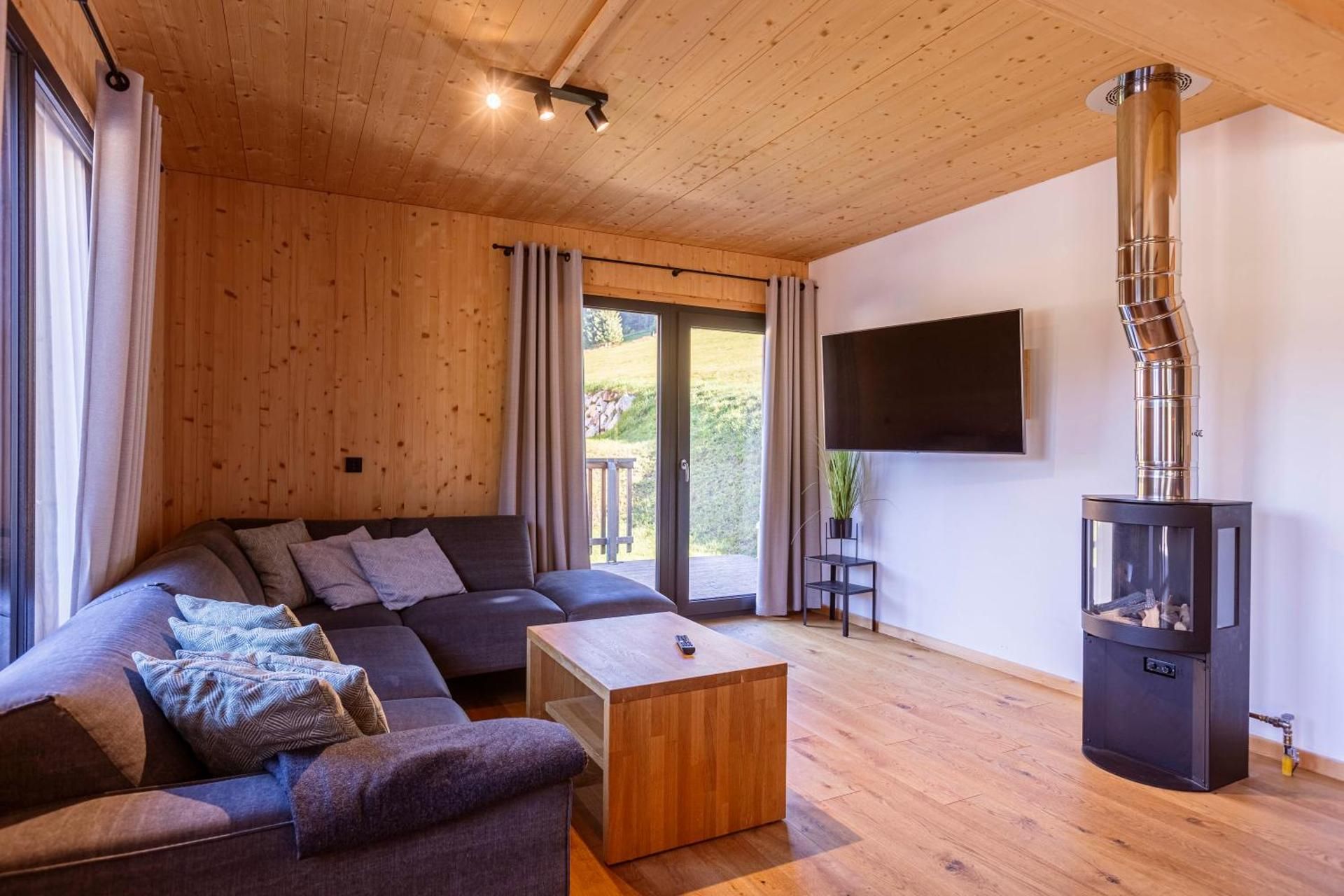 Premium Chalet 56 with Infrared Sauna & Whirlpool